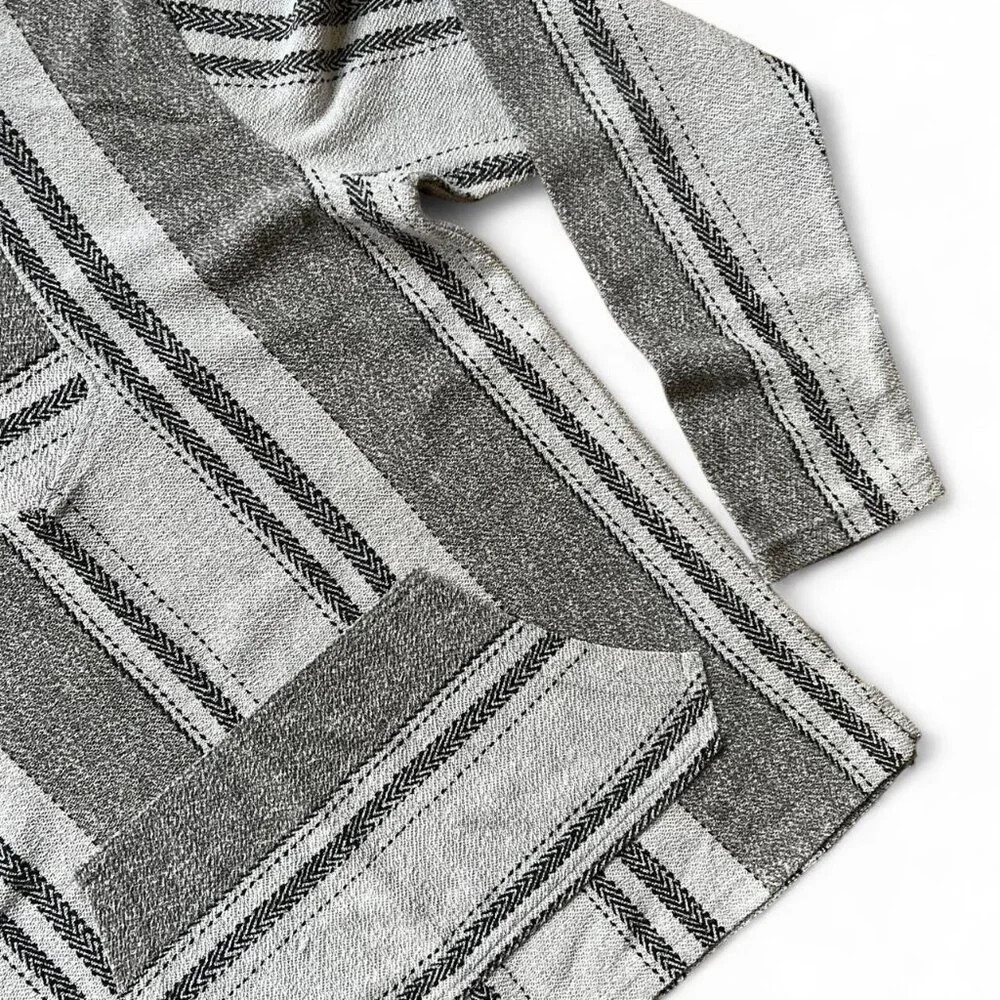 Boho Hoodie gray & white 🕊️ - Picture 4 of 4